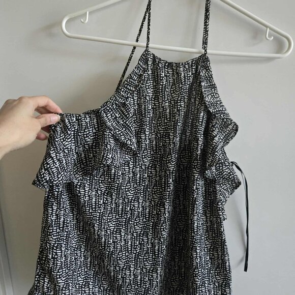 Black and white halter top with ruffles - Picture 2 of 4